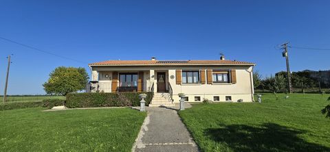 Belle propriété de trois chambres à la campagne avec vue panoramique