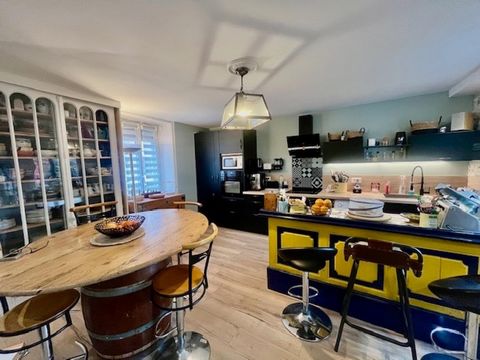 MAISON DE VILLE AVEC TERRASSE