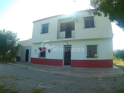A two storey house for sale in a peaceful area near to Santopetar village here in Almeria Province.The house is well built and the interior has a traditional Spanish design and layout with two bedrooms on the ground floor with a small lounge,dining r...