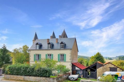 A stunningly presented country home situated in a small village close to La Souterraine. Amazing interior design with a host of high-end fixtures and fittings. The attention to detail of this comprehensive renovation is amazing and really needs to be...