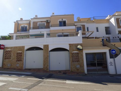 Lovely townhouse in the sought-after location Viñamar, near Burriana beach Nerja. Spacious light and bright with various terraces to enjoy. Wonderful open mountain views. Three bedroom, 2 bathrooms and a large garage. Must be seen!
