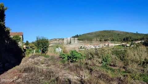 Land for sale involved in rural area with area of 720m2 and with views over the mountains. It has reasonable access, great sun exposure with incidence to the South. This land is inserted in a very quiet place with proximity to some services, such as ...