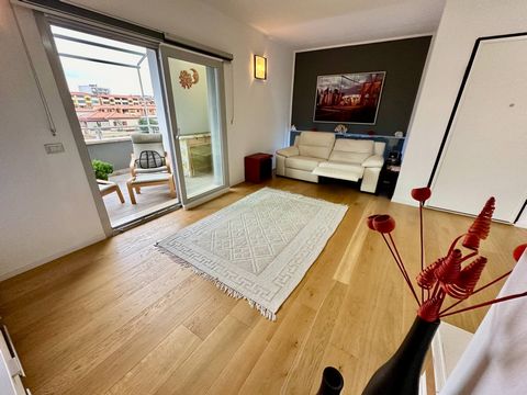 Exceptional penthouse and terrace with sea view in Olbia! For sale a super extraordinary 210 square meter commercial penthouse in Olbia, with breathtaking views of the city and beyond! This prestigious residence is located in a recent building with a...
