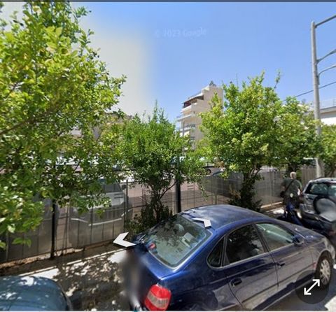 Invest in a plot of 780 sq.m. in Kaminias Piraeus, in one of the most up-and-coming areas of the city. The plot is located in a quiet neighborhood, close to all necessary amenities such as schools, shops, metro stations and other important infrastruc...