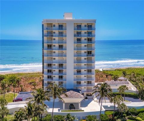 Panoramic ocean views from this lovely penthouse condo. Elevator opens to your own private foyer. All major rooms have ocean or river views. The living room has floor to floor windows w/direct ocean views & a gas fireplace. Island kitchen with a brea...