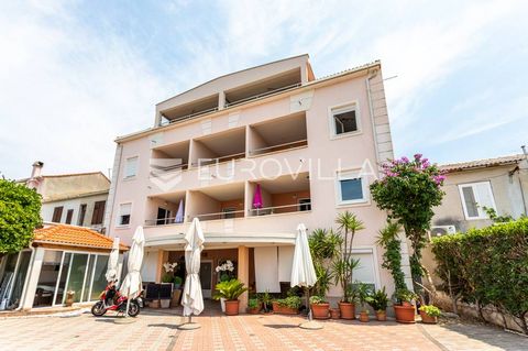 Novalja, a beautiful house on four floors with a yard. The building consists of 10 apartments from 30 m2 to 70 m2 (one or two bedrooms with balcony and terrace). The apartments are fully furnished and air-conditioned, and video surveillance has been ...