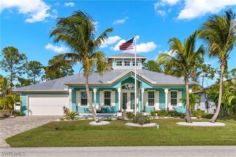 Captivating tropical custom home, easy access to beaches, boating, restaurants, community parks and everything you imagined your Florida life would be! An outstanding high-end property that pays tribute to old Key West including superb finishes with ...