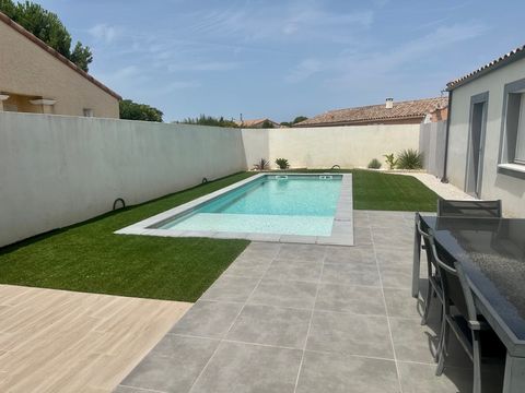 Dpt Hérault (34), entre GIGNAC et PEZENAS, Villa 4 P de PP 155m2 garage et T2, terrain 650m2 avec piscine