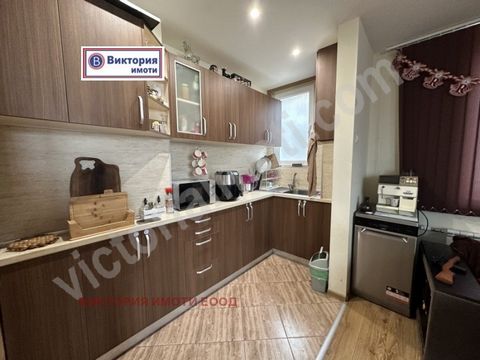 G. Veliko Tarnovo , Center The team of Victoria Imoti offers to your attention a floor of a house in the top center of Veliko Tarnovo. The place is very popular because of its proximity to all necessary amenities and institutions, but at the same tim...