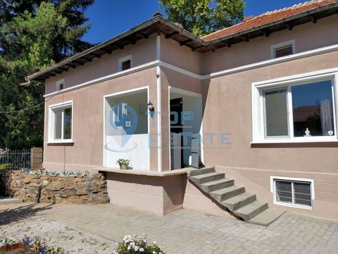 Top Estate Real estate offers you a brick house after renovation in the village of Stambolovo, Pavlikeni municipality, Veliko Tarnovo region. The village of Stambolovo is located 5 km. from the town of Pavlikeni and 35km. from Veliko Tarnovo and has ...