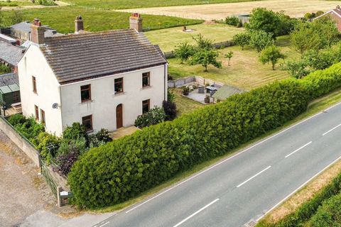 Offers Invited £500,000 - £530,000 ESCAPE TO THE COUNTRY AND LIVE THE GOOD LIFE IN THIS EXTENSIVELY REFURBISHED PERIOD FARMHOUSE ON A 1 ACRE PLOT SURROUNDED BY OPEN COUNTRYSIDE Having been the subject of considerable investment providing a home of gr...