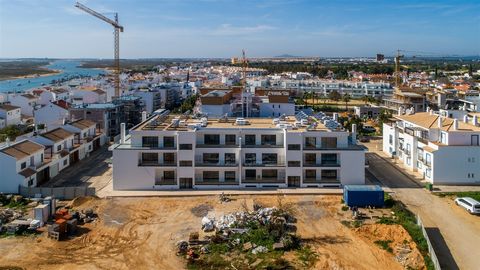 Apartment under construction, three-storey building with two elevators. Composed of: Fully equipped (white lacquered) kitchen, electric blinds, bedroom and living room on floating floor, double glazing, solar panels for water heating, video intercom ...