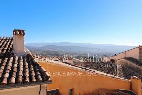 Located in the heart of the picturesque village of Saint Saturnin les Apt, we offer for sale this large duplex of 106 m², completely renovated. It consists of a beautiful living room with a very bright open kitchen, two en-suite bedrooms and a small ...