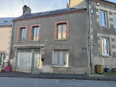 In the centre of the pretty town of Bussière Dunoise, you will find this quaint, recently renovated house. The house has been transformed from a former bakery into a beautiful home, but has still kept some of its original features. The semi-detached ...