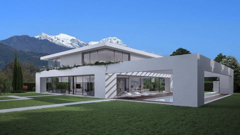 Elegant Luxury Villa with Swimming Pool to be built in Forte dei Marmi, located in a privileged position just 1,100 meters from the sea in the residential district of Vittoria Apuana, with a breathtaking view of the majestic Apuan Alps. We are thrill...