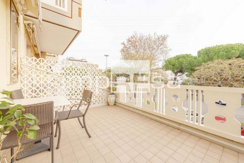 Two bedroom apartment in Jesolo Lido for sale. In Jesolo Lido we offer for sale an apartment on the first floor. The housing unit is arranged as follows: entrance leading onto a long corridor which leads to all the rooms, the first we find is a large...
