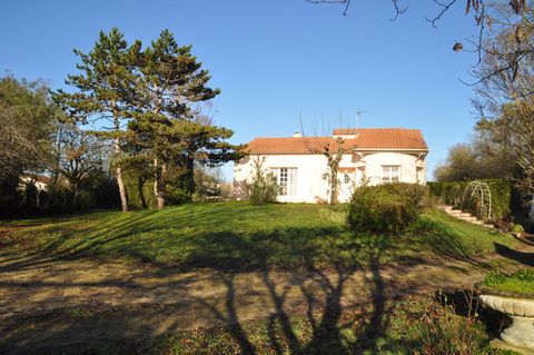 Dpt Deux Sèvres (79), à vendre FORS maison P6