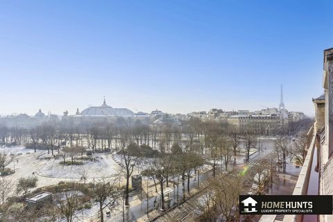 Paris 8th, prized affluent address, Av. Matignon -Champs Elysees Gardens - Spectacular Top floor with Lift boasting incredible open sky views. Rare apartment on the top floor by elevator benefitting from an exceptional, sunny and open view on Paris f...