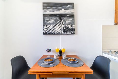 Apartments Dub are located in Montovjerna neighbourhood in Dubrovnik. The property offers five accommodation units. Luggage storage is possible prior check in and after check out, so you can explore the city a little more before your departure. Pets ...