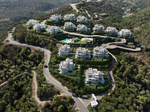 New Development: Prices from 680,000 € to 1,300,000 €. [Beds: 2 - 4] [Baths: 2 - 3] [Built size: 109.00 m2 - 175.00 m2] PROJECT OVERVIEW The project is located in the prestigious enclave between the iconic Anantara Villa Padierna Palace and the renow...