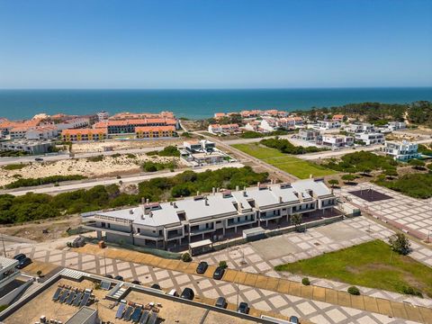 Excellent projet moderne et luxueux avec des appartements de différentes typologies situés à Praia Pedra do Ouro, dans la commune d'Alcobaça, dans la région côtière de Leiria, sur la Côte d'Argent. Les appartements de ce projet Atlântico Village ont ...