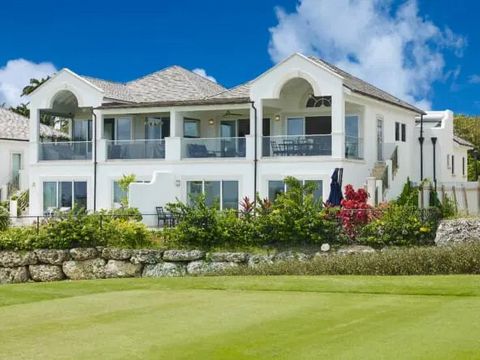 Sugar Cane Mews 5 is een elegante villa met vier slaapkamers en een privézwembad, genesteld te midden van een weelderig tropisch landschap en met een prachtig uitzicht op de Caribische Zee. Sugar Cane Mews ligt op het prestigieuze Royal Westmorland E...