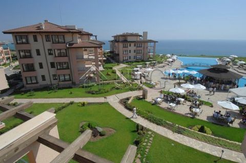 IBG Real Estates bietet dieses Apartment mit zwei Schlafzimmern im Erdgeschoss im Kaliakria Resort, Kavarna, zum Verkauf an. Der Komplex befindet sich an einem der schönsten Orte an der bulgarischen Schwarzmeerküste, etwa 60 km nördlich der bulgarisc...