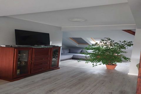 Komfortowy, nowo odrestaurowany, klimatyczny apartament w Sopocie. Znajduje się blisko głównego deptaka – ulicy Bohaterów Monte Cassino, Molo, Opery Leśnej, Rezerwatu Zajęcze Wzgórze i Hipodromu. Ta wyjątkowa lokalizacja, czyni go idealnym miejscem n...