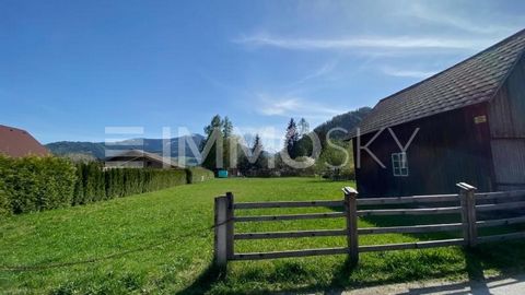 A RARITY THAT WON'T BE AROUND VERY OFTEN!! This rectangular plot of approx. 54 by 24 metres is located in a sunny mountain view location in the climatic health resort of Gröbming. It is easily accessible and buildable, and has a flat base. The connec...