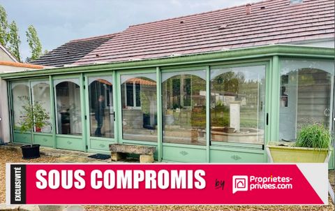 Alexandra ESPOSITO vous présente, située à 5 minutes de Courville sur Eure, 15 minutes de Chartres et de toutes ses commodités, cette jolie maison de plain pied de près de 95m2 très bien entretenue se situe dans un quartier résidentiel très apprécié....