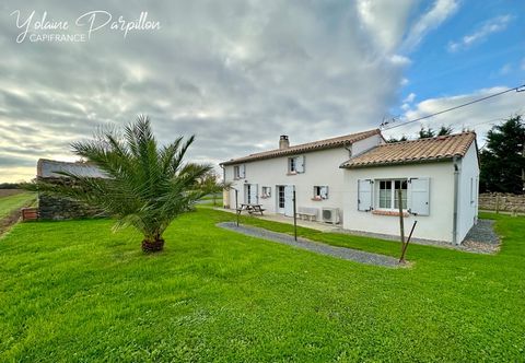 Découvrez cette magnifique maison en pierre entièrement rénovée en 2013 et située au calme de sa campagne, à proximité de Saint Hilaire de Loulay et Montaigu, Vous vous laisserez séduire par le charme de l'ancien alliant pierre et poutres apparentes....