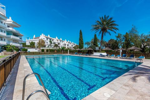 Located in Nueva Andalucía. Welcome to a fabulous two-bedroom apartment located within one of the most prestigious developments in Nueva Andalucia/Puerto Banus. This exquisite property boasts fabulous views over the beautifully manicured communal gar...