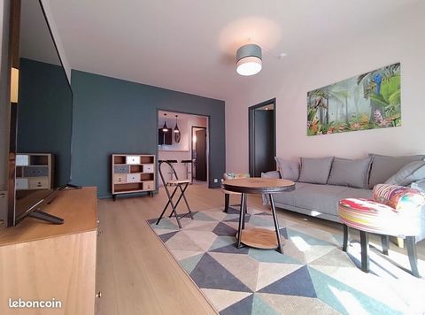 A vendre à Mulhouse Centre, dans le cadre d'un investissement locatif, un appartement avec 5 chambres louées en colocation + séjour/cuisine équipée avec une terrasse ensoleillée, situé au 2e étage avec ascenseur. les 2 salles de bain apportent un con...