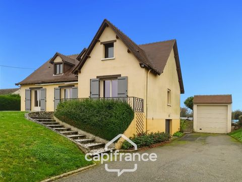 Située dans le cadre paisible de la campagne de Montaillé, cette charmante maison invite à la sérénité et à la vie en famille. Dès lentrée, le grand hall lumineux offre un accueil chaleureux, baigné de lumière naturelle. La cuisine, aménagée et équip...