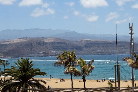 Auf der malerischen Insel Gran Canaria gelegen, bietet dieses charmante Ferienhaus einen Panoramablick auf die atemberaubende Landschaft und ist der perfekte Rückzugsort für einen erholsamen Urlaub. Das gemütliche Wohnzimmer empfängt Sie mit bequemen...