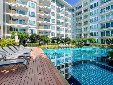 This nice quiet studio condo is a corner unit on the 2nd floor facing to the mountains. The unit which is 38 sqm has a fitted kitchen with washing machine, good size open plan area, nice balcony and separate bathroom. The condo is located in Khao Tak...