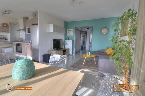 EXCLUSIEVE HOME-IMMO met virtuele tour en verlaagde makelaarskosten! Dit appartement van 65 m² bestaat uit 3 kamers, waaronder 2 slaapkamers. Het appartement is gelegen op de bovenste verdieping met een prachtig hoekterras en een zeer lichte leefruim...