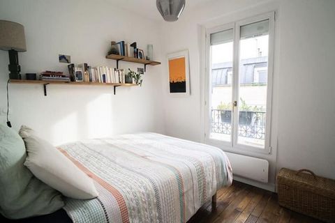 Dieses charmante, 55 Quadratmeter große Apartment im pulsierenden 19. Arrondissement von Paris bietet eine gemütliche und praktische Basis für Ihren Aufenthalt in der Stadt der Lichter. Dieses wunderschön renovierte, typisch Pariser Apartment befinde...