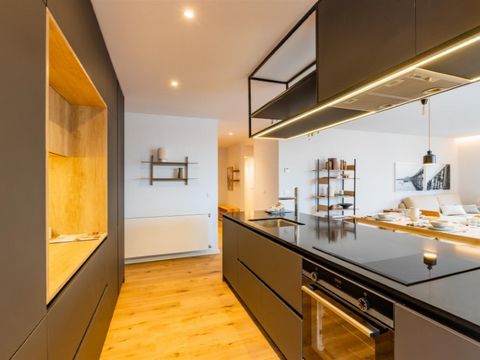 Se vende apartamento nuevo de 3 dormitorios en Arca d'Água, una de las zonas más demandadas de la ciudad, donde el confort, la modernidad y la calidad de vida se encuentran. Con una construcción de alta calidad y acabados sofisticados, esta propiedad...