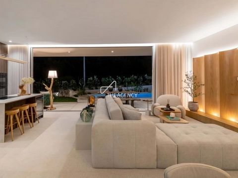 Located in Óbidos. Located in the picturesque region of Óbidos, Lagoon Village is a luxury residential development comprising 57 villas that combine modern elegance with the natural tranquillity of the Óbidos Lagoon. This exclusive project offers spa...