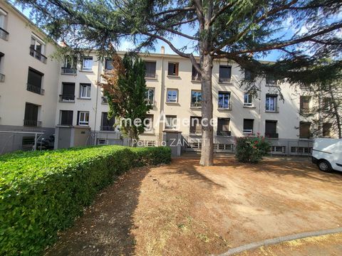 Appartement lumineux et traversant à Saint Gauderique