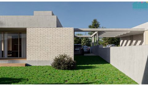 Villa de plain-pied, 3+1 chambres, caractérisée par son luxe et ses finitions de haute qualité, située dans un quartier résidentiel calme, à proximité de tous les principaux services et commodités essentielles. Cette splendide villa est divisée dans ...