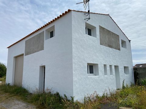 Local professionnel 147 M² - La Guérinière (85)