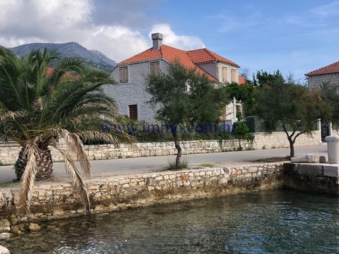 Gorgeous house of 200 sq.m. for sale, situated in an attractive location on the Pelješac peninsula, direct on the seafront. It stands on the plot of 405 sq.m. and spreads over two floors offering fantastic sea views. The ground floor features kitchen...
