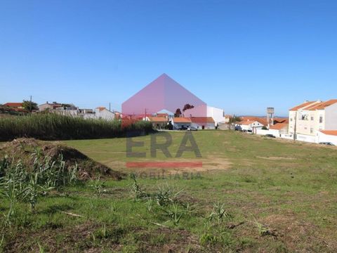 Land of 8.080sqM located in Gaeiras, Óbidos. With feasibility of construction. Inserted into tier 1 urbanisable mesh. In the center of the locality, in a quiet and residential area, close to shops and services and with good access to the A8 and A15 a...