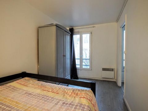 This apartment is located in the sough-after Montorgueil pedestrian district. Enjoy a huge experience in the trendy Paris, a few minutes walking from Le Marais , the Seine river and Louvre museum. This flat is situated in the quiet pedestrian Bellan ...