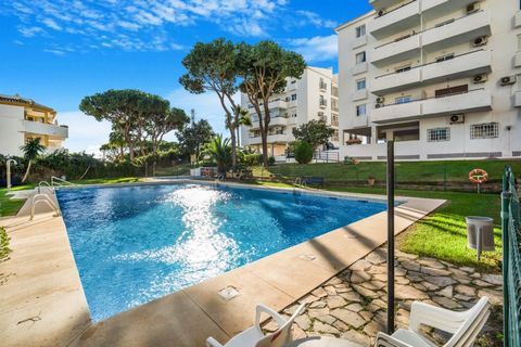 Newly renovated, three bedroom ground floor apartment located in a prime location of Calahonda. This property has been reformed to the highest level, including a brand new kitchen and two new bathrooms with air conditioning throughout. The apartment ...