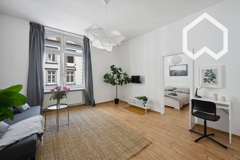 Welcome to a hassle-free stay. Finally, you can come home after a long day of work and just recharge and relax. The apartment offers a maximum of comfort in an ideal location (within walking distance to the train station Oberbarmen). Not only practic...