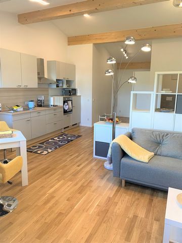 Fully furnished - move in with your suitcase and feel at home! Rental period max. 2 months, with option of extension after consultation with landlord Bright 1-room apartment new construction (orientation east) furnished to a high standard with parque...