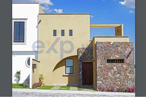 Let yourself be conquered by this beautiful magical town. The Ermita house has a beautiful design. 2 floors3 rooms3 full bathroomsRoof Garden 113.58 M2 OF CONSTRUCTION + 63.97 OF TERRACE + ROOF GARDEN.                    · Land from 120 m2, 8x15 mete...